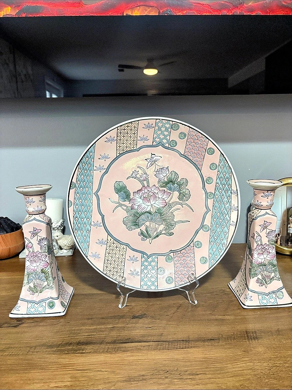BILVAN Floral Ceramic Plate & Candlestick Set in Pink & Blue